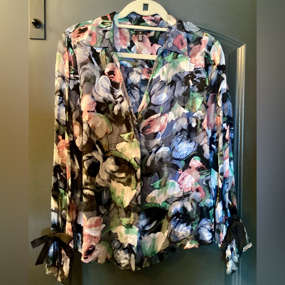 White House Black Market Multicolor Floral Blouse